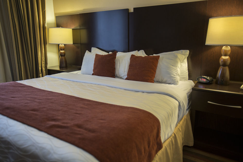 Best Western Plus Ambassador Suites Venice Gardens Zewnętrze zdjęcie